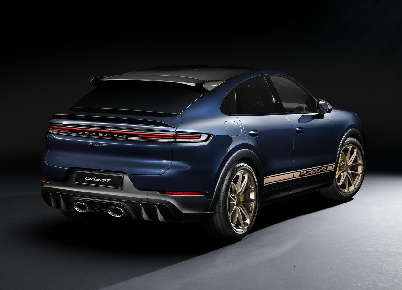 Novo Porsche Cayenne 2024 fica mais refinado com valor de