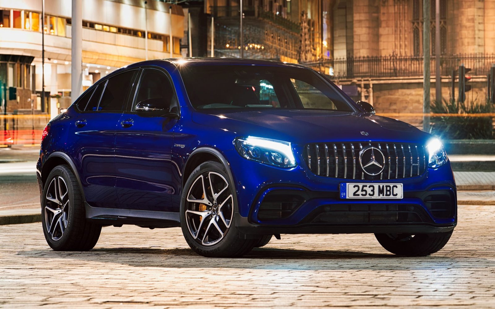 Mercedes-AMG GLC 63 S Coupé Os 5 SUVs mais rápidos do mundo