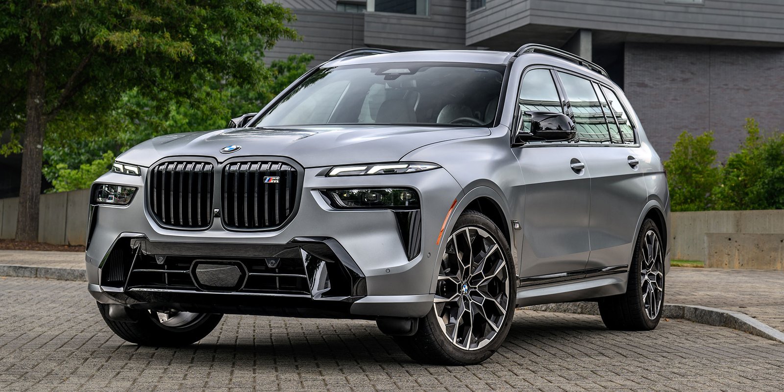 BMW X7 M50i