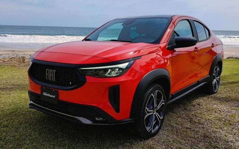 FIAT FASTBACK 2024