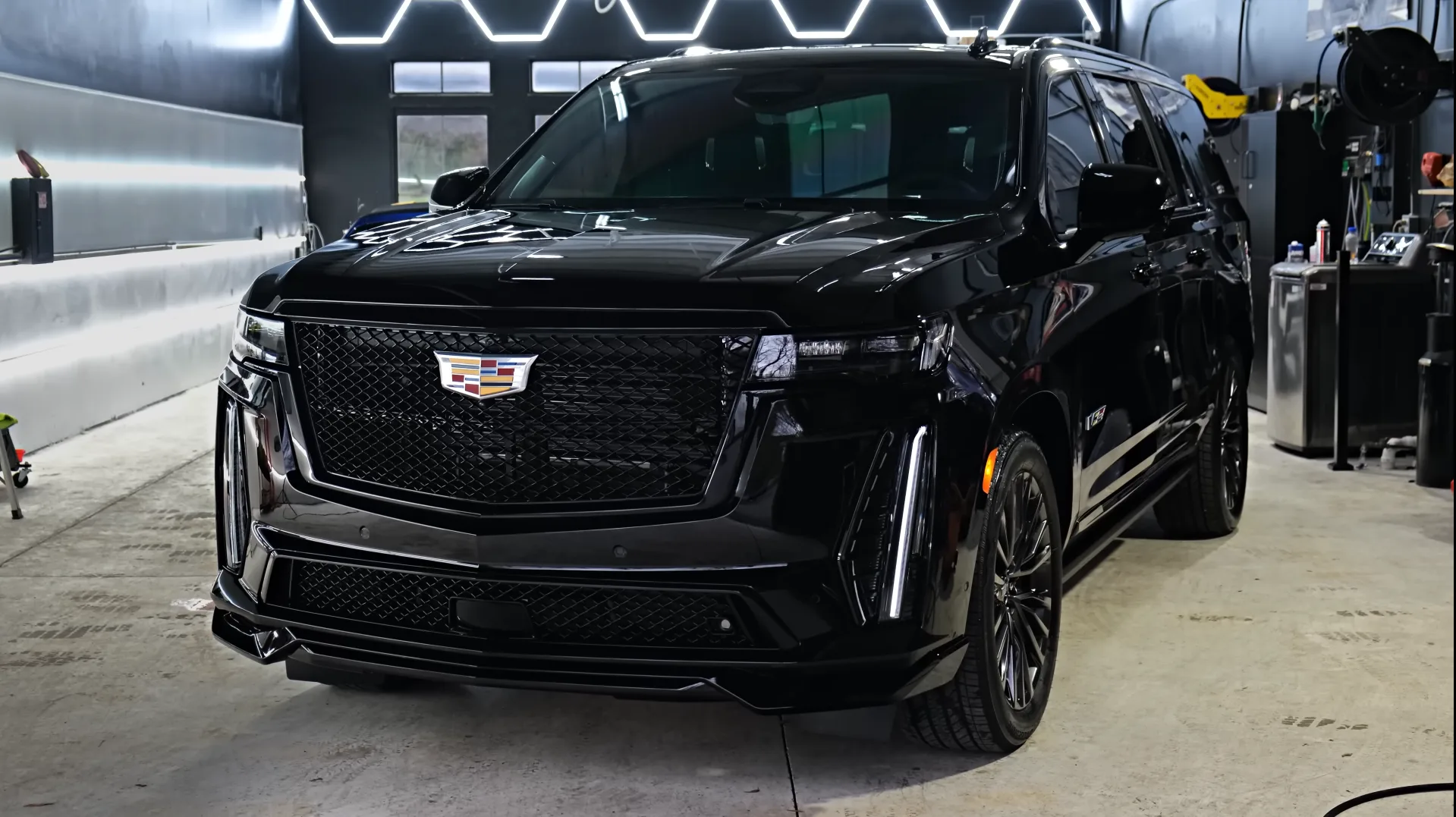 2023 Cadillac Escalade 600 (9)