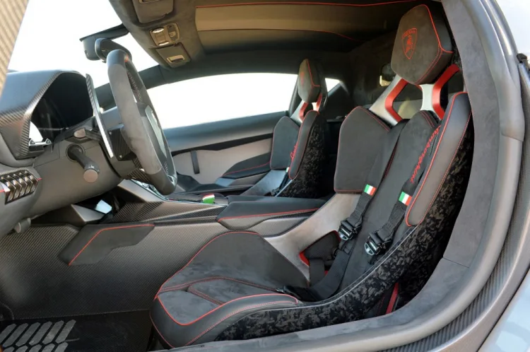 lamborghini veneno
