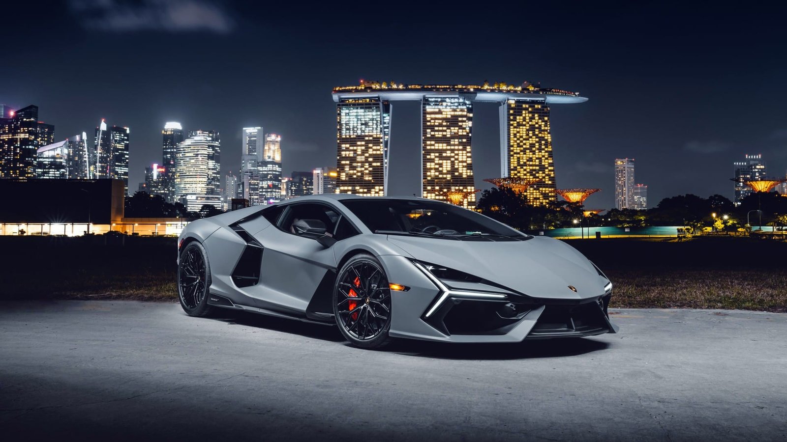 2024 Lamborghini Revuelto