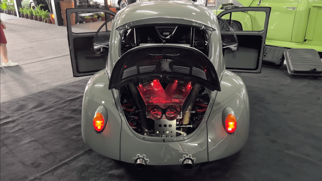 Vw Fusca com motor V8 AMG