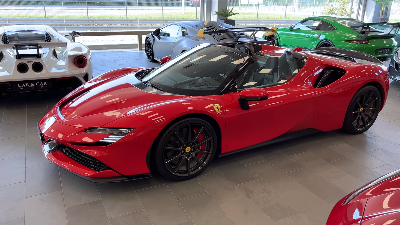 Ferrari SF90 Spider 2024