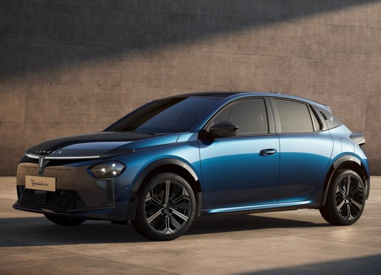 LANCIA YPSILON 2025