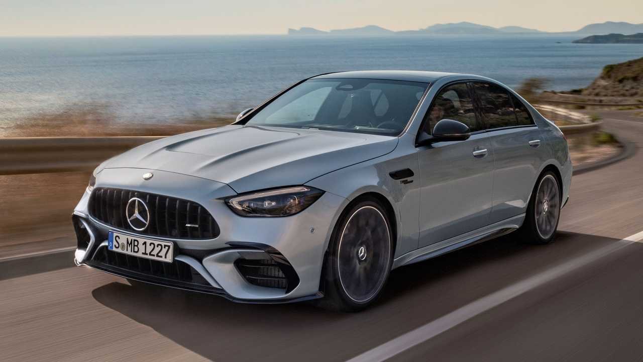 Mercedes-AMG-C63-SE-2023