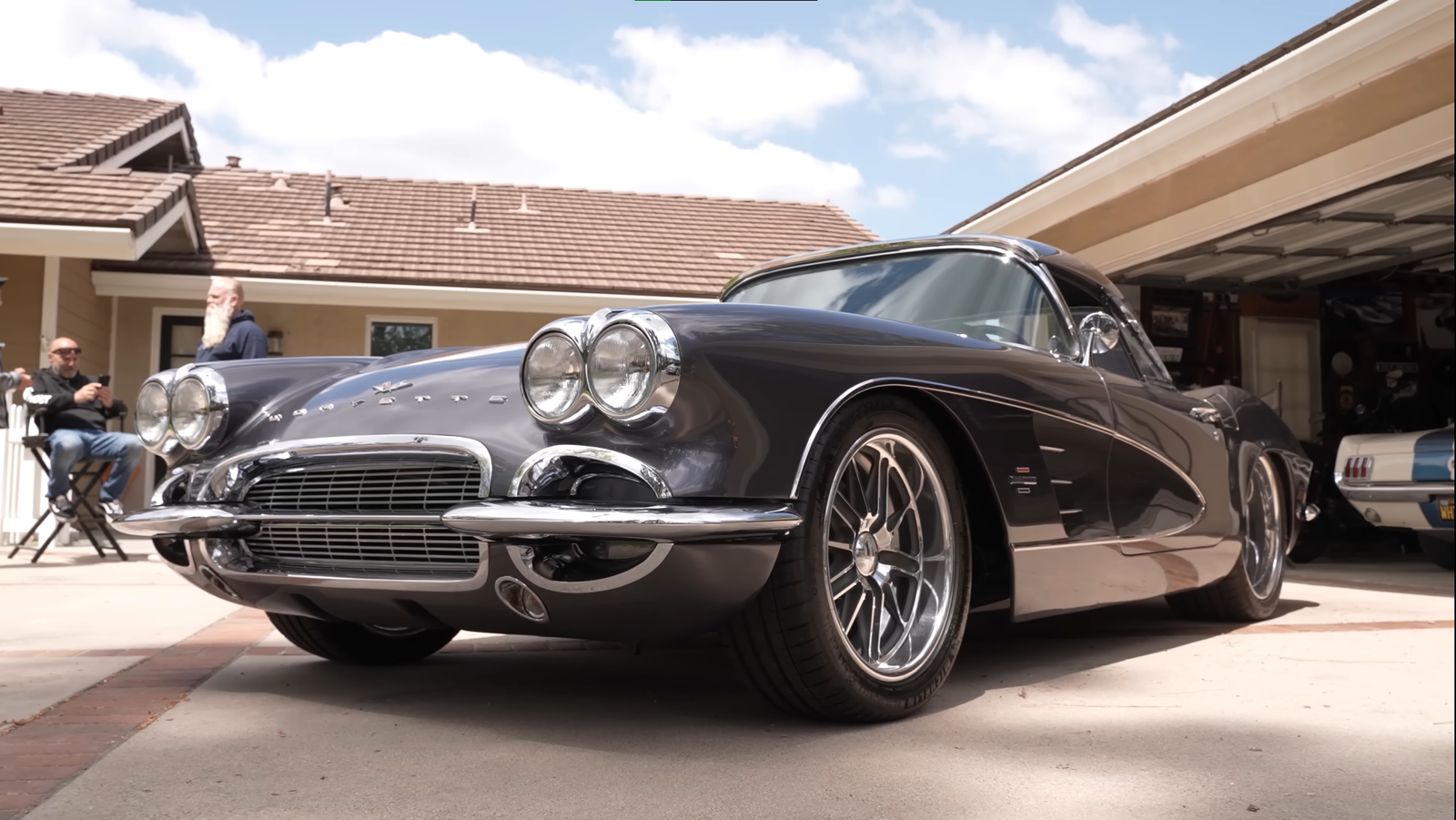 Chevy-Corvette-C1-Restomod