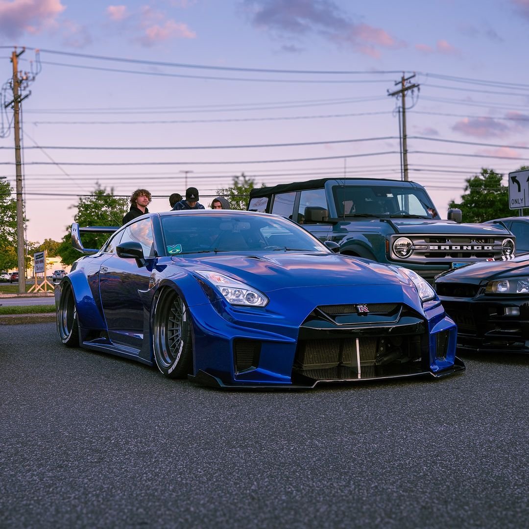 Nissan-GTr-R-35-LBWK