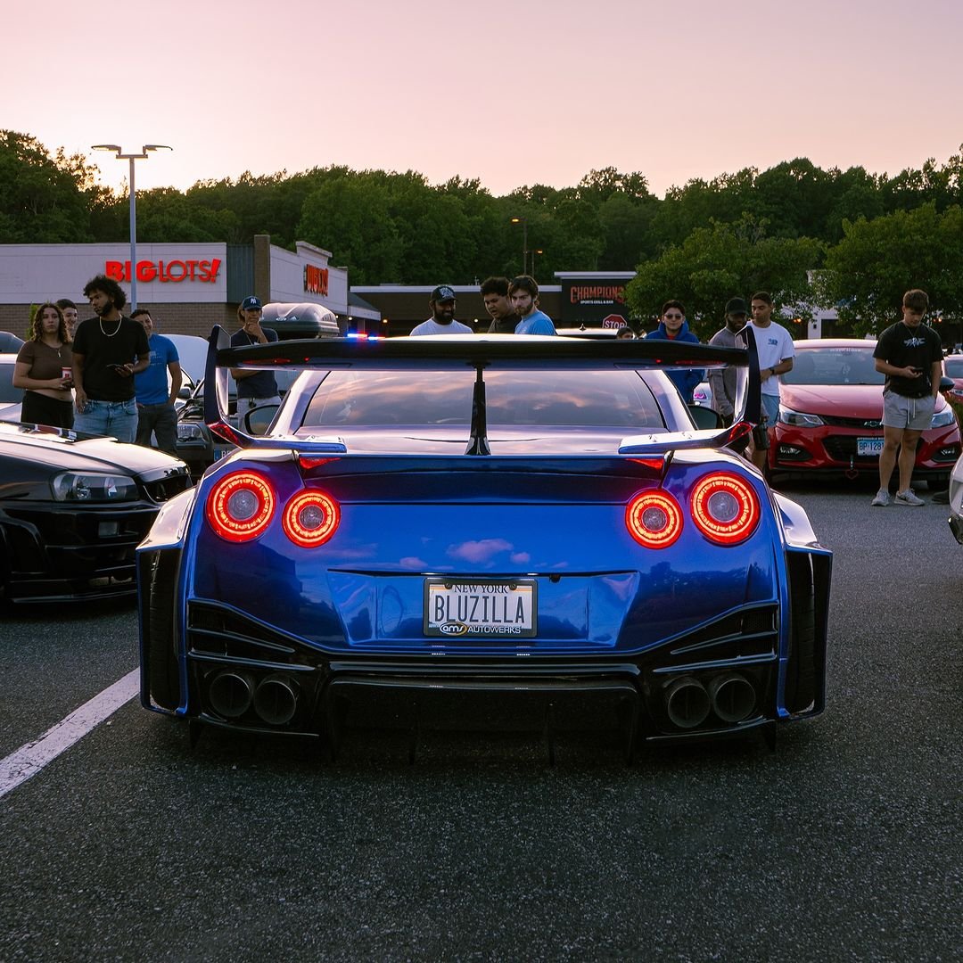 Nissan-GTr-R-35-LBWK