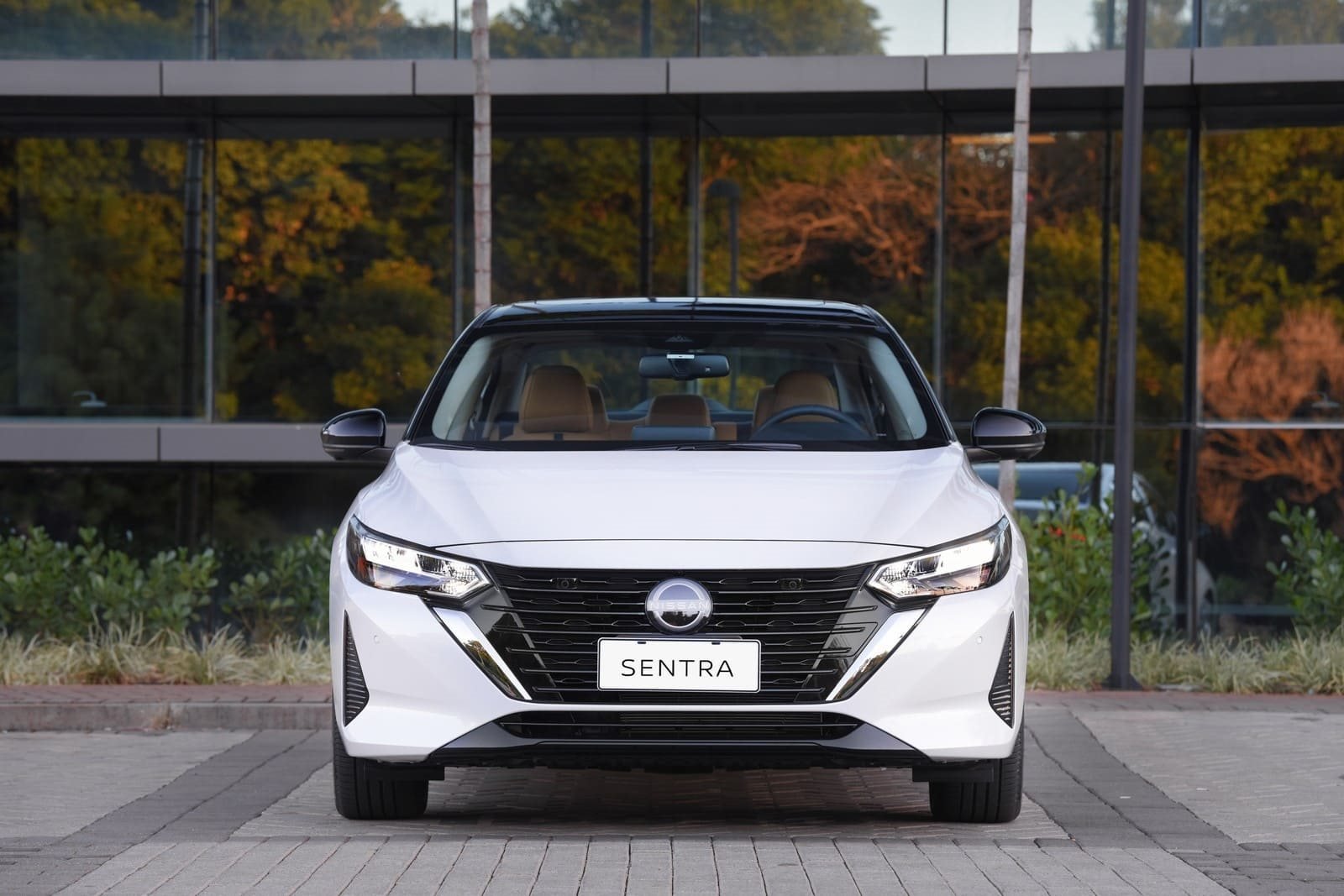 Nissan Sentra 2025 Chega ao Brasil com Inovações Tecnológicas