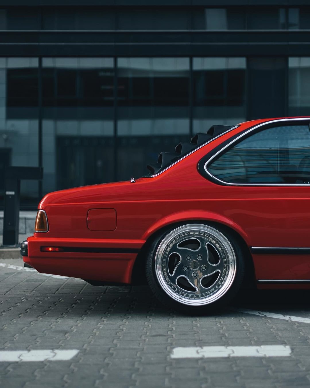 Bmw-E24-Stance