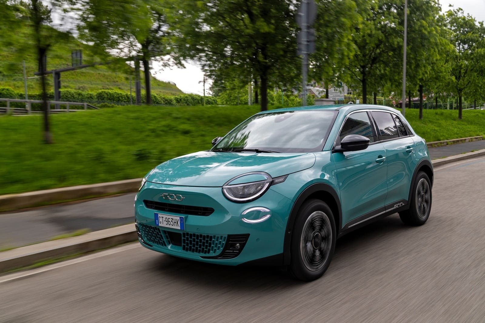 Fiat-600-Hybrid-2025