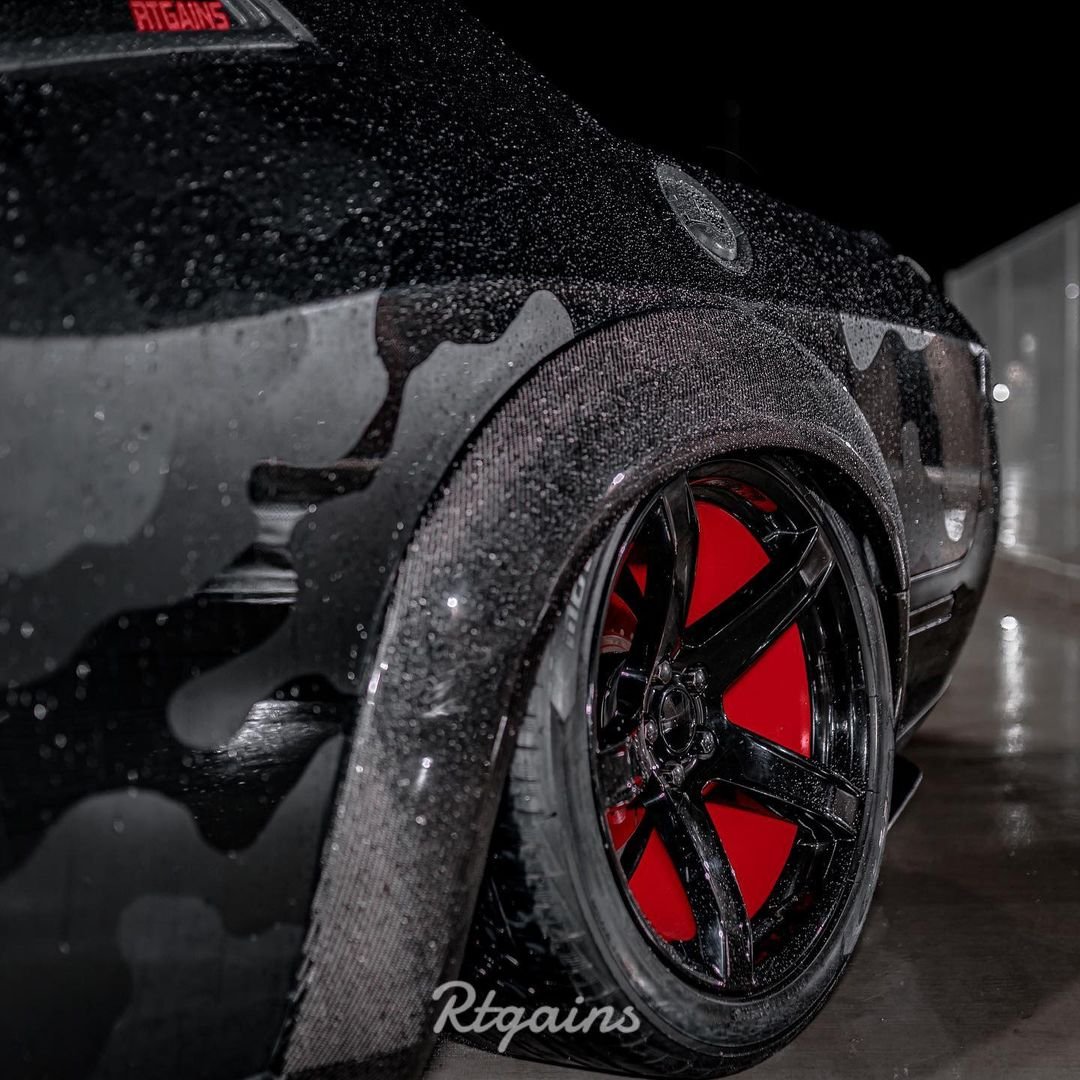 Dodge-Challenger-R/T