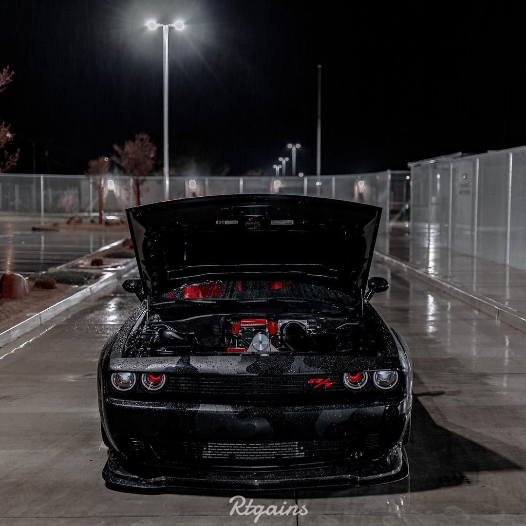 Dodge-Challenger-R/T