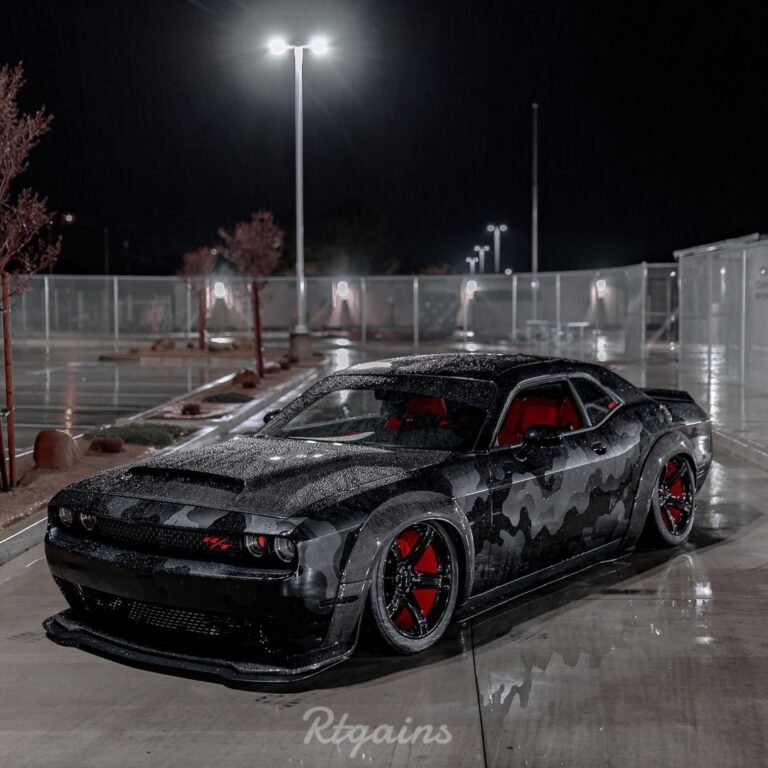 Dodge-Challenger-R/T