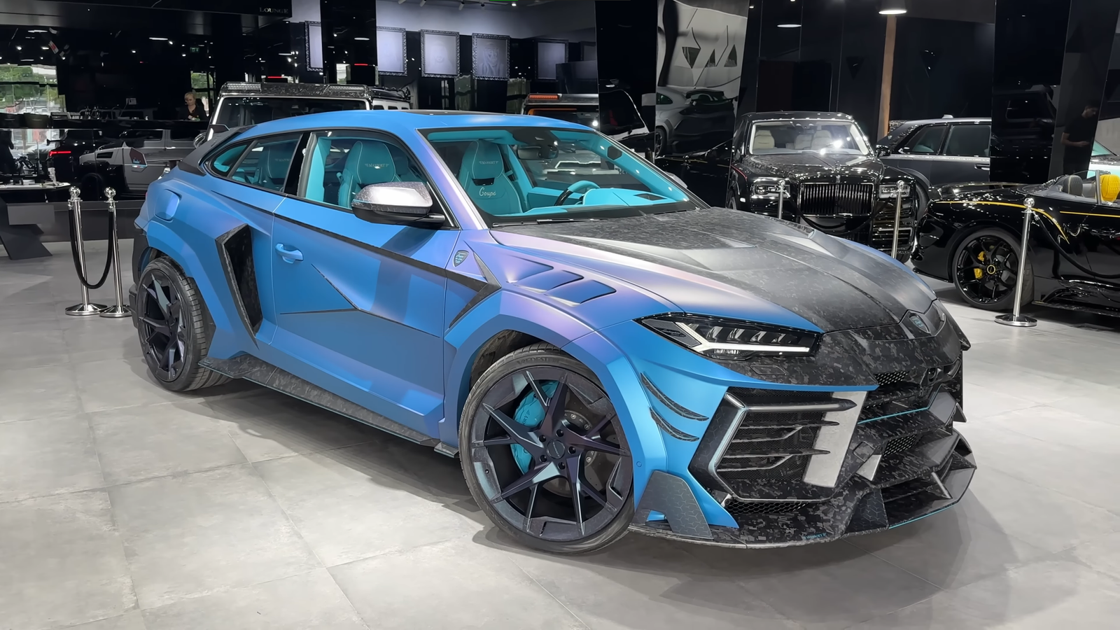 Lamborghini Urus Coupé (1) Lamborghini Urus Coupé (1)
