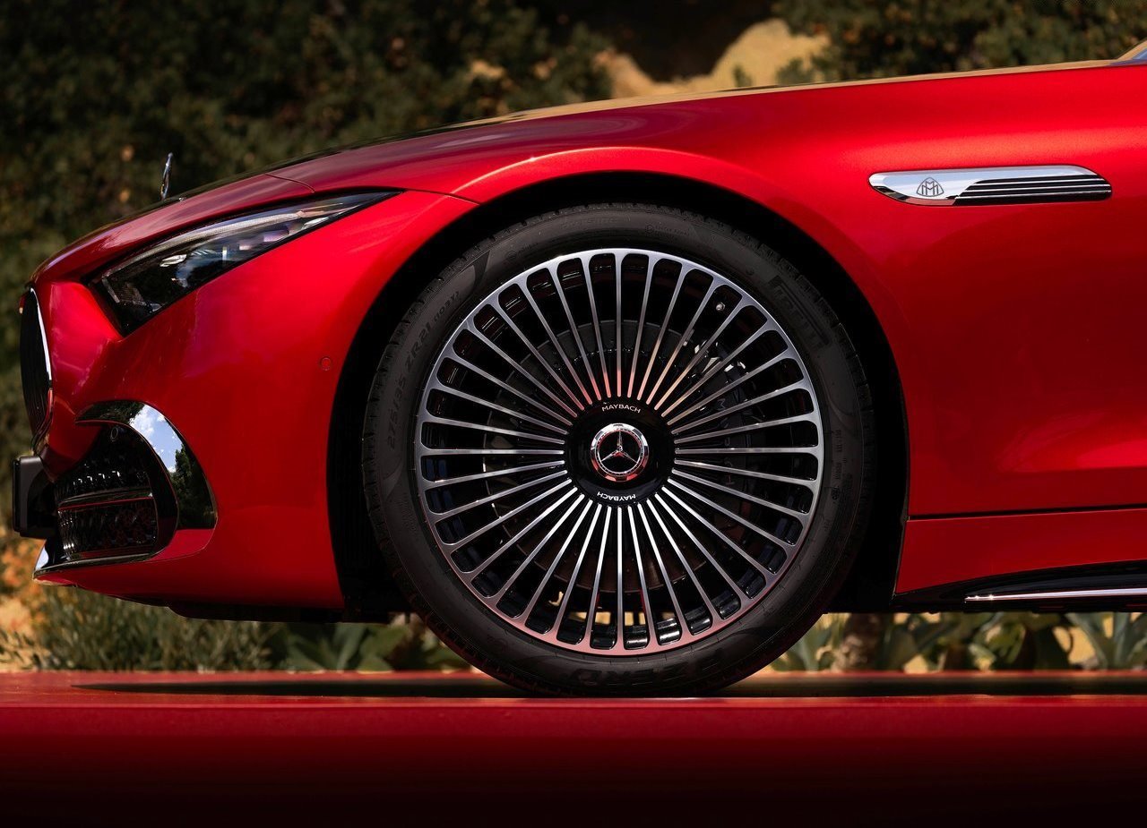 mercedes-maybach-sl-monogram-2025-imagen-rodas