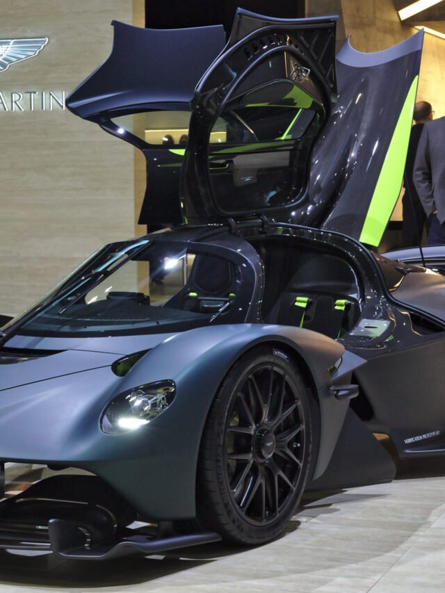 Aston-Martin-Valkyrie (1)