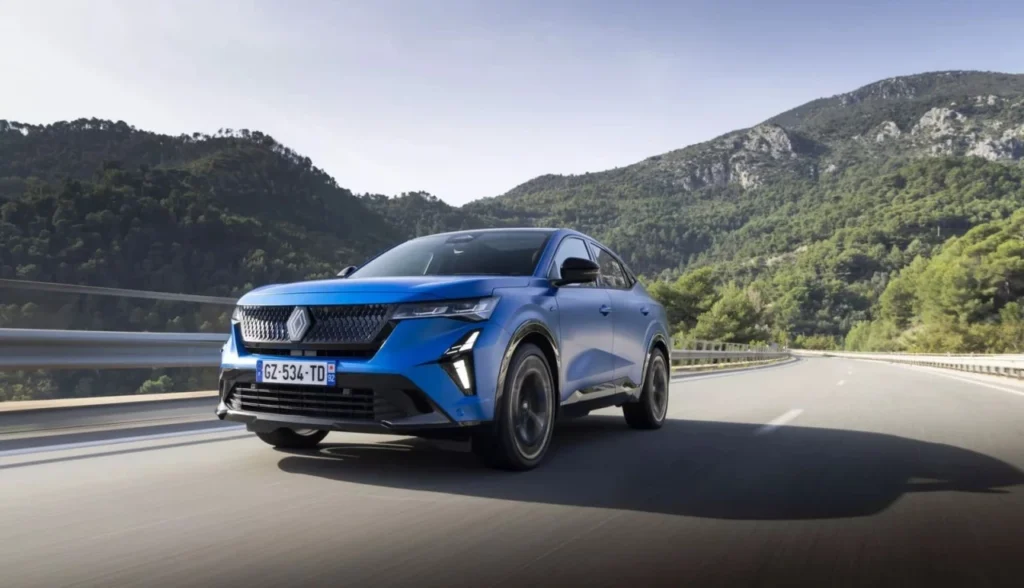 Conheça o Renault Rafale E-Tech: Um SUV de 300 CV