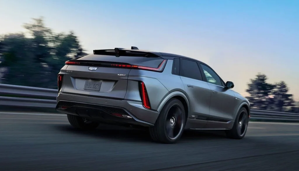 Cadillac Lyriq-V 2026