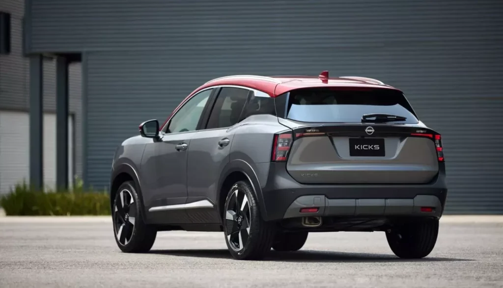 Nissan Kicks Play 2025
