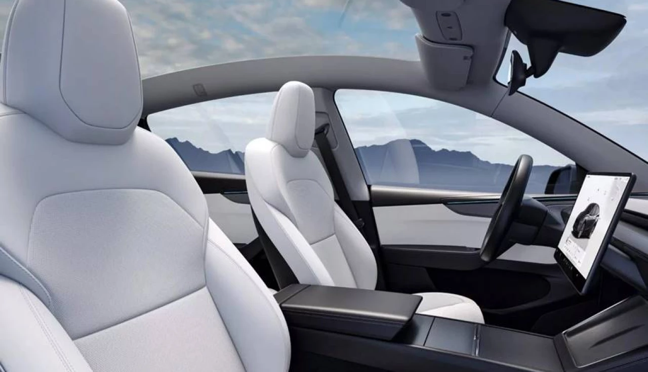 tesla-model-y-2025-valor-interior-exterior-potencia-consumo