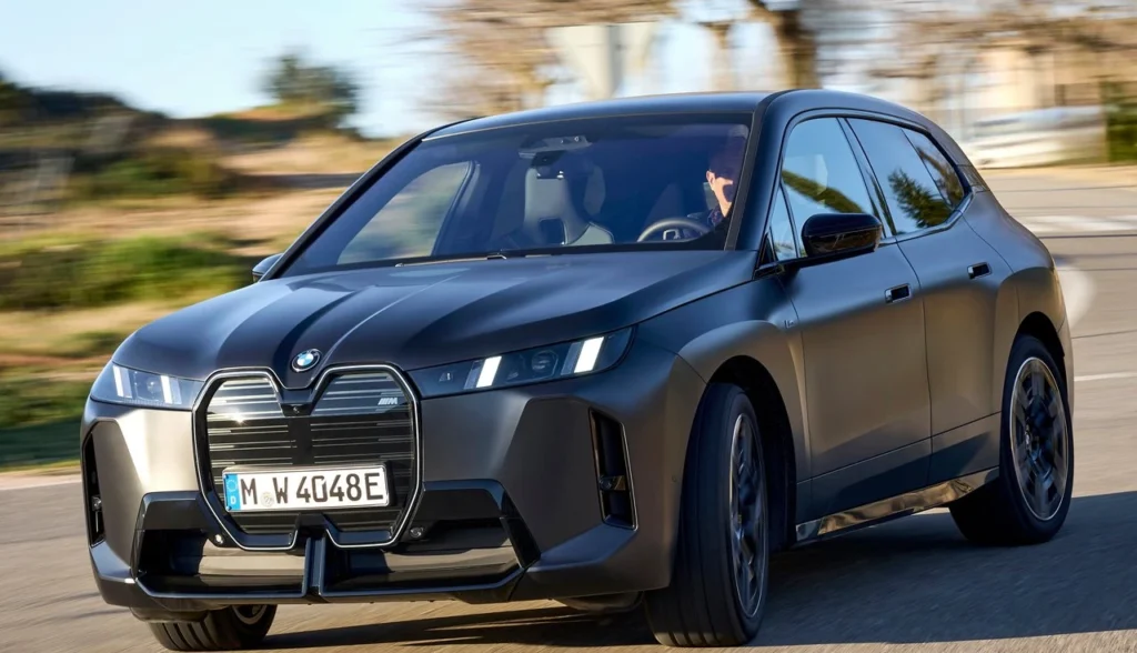 BMW iX M70 2026