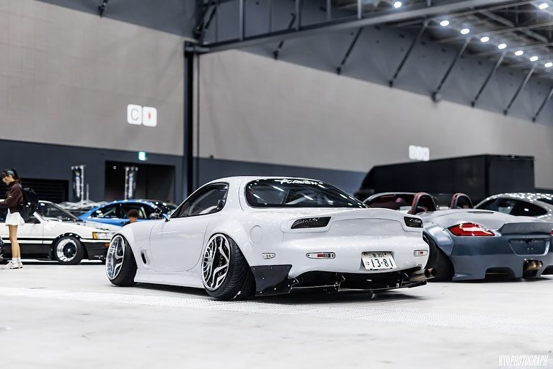 mazda-rx7-stance