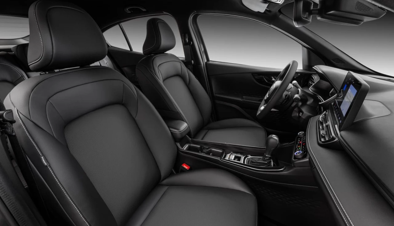 fiat-fastback-hybrid-lollapalooza-interior-tecnologia-desempenho