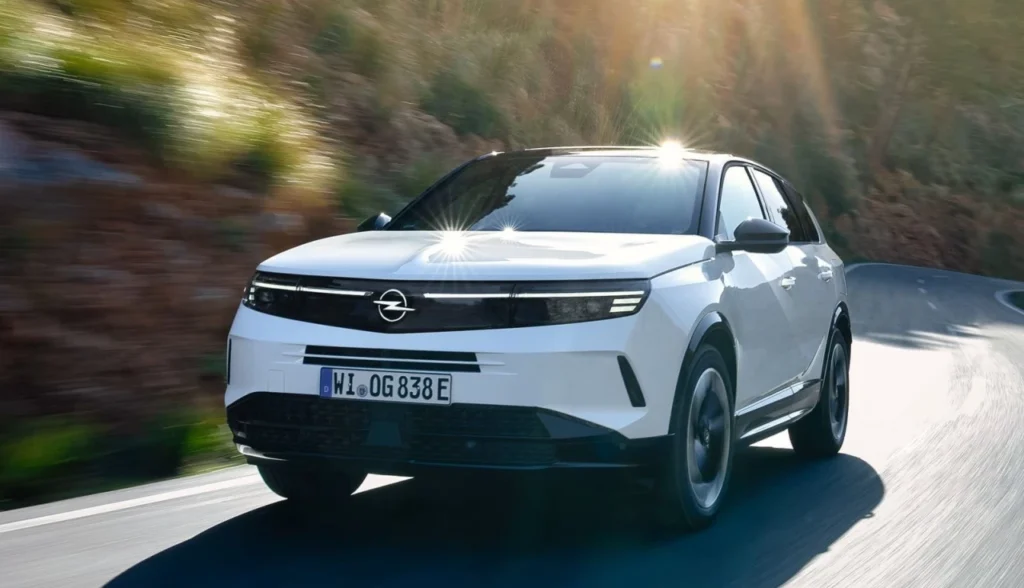 opel-grandland-phev-2025