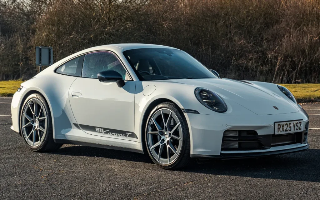2025-Porsche-911-Carrera-T-UK-