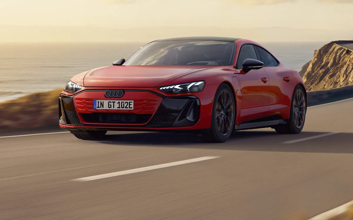 Audi-e-tron-GT-quattro-2025