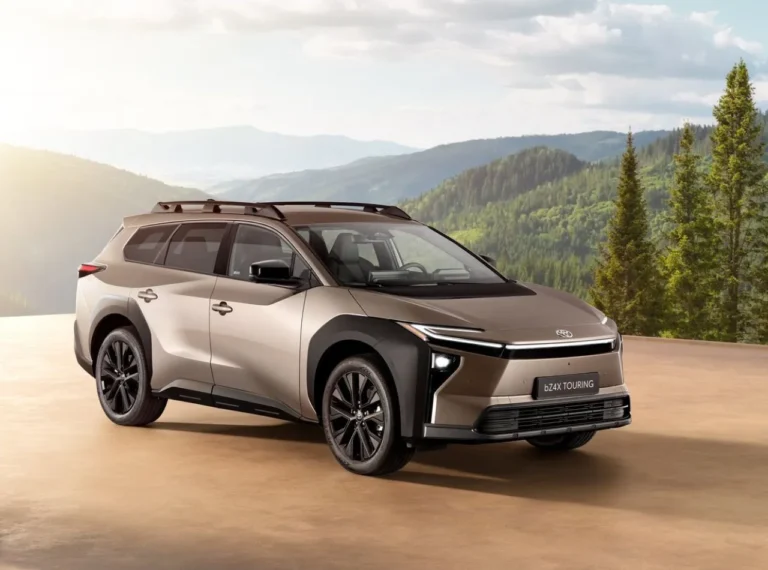 Toyota-bZ4X-Touring-2026