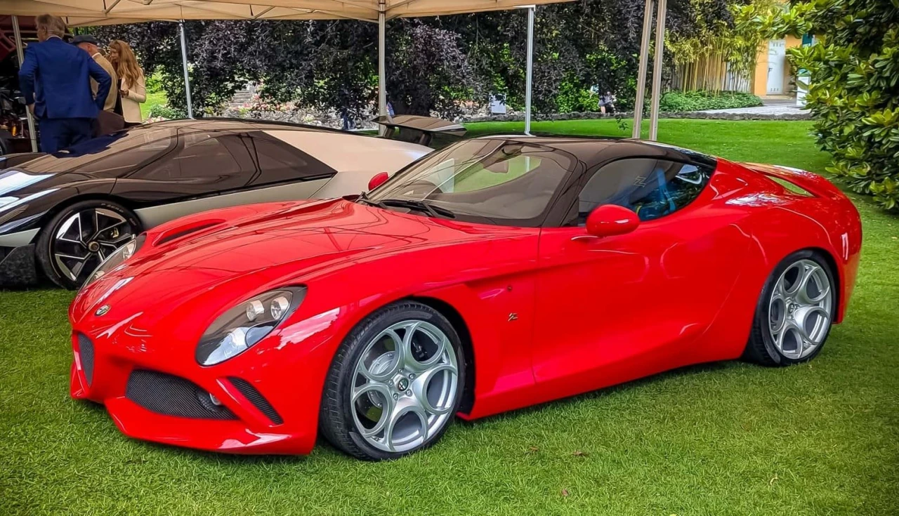 alfa-romeo-8c-doppiacoda-zagato-2025