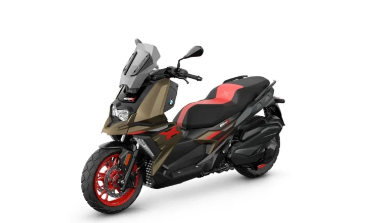 bmw-c-400-x--a-scooter-premium-que-une-estilo--pot--ncia-e-tecnologia-
