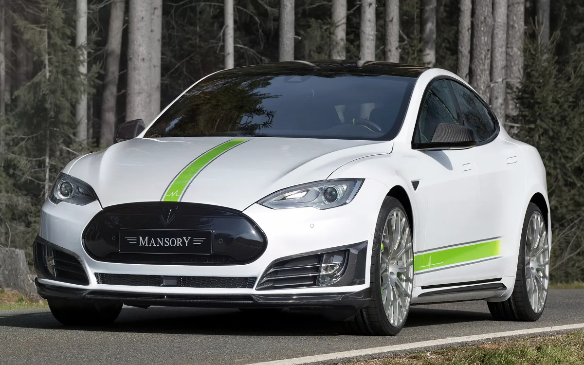 2015 Tesla Model S by Mansory