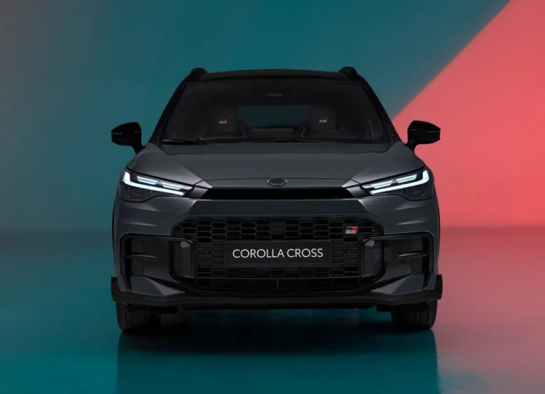 toyota-corolla-cross-eu-version-2026-exterior-interior-potencia-consumo