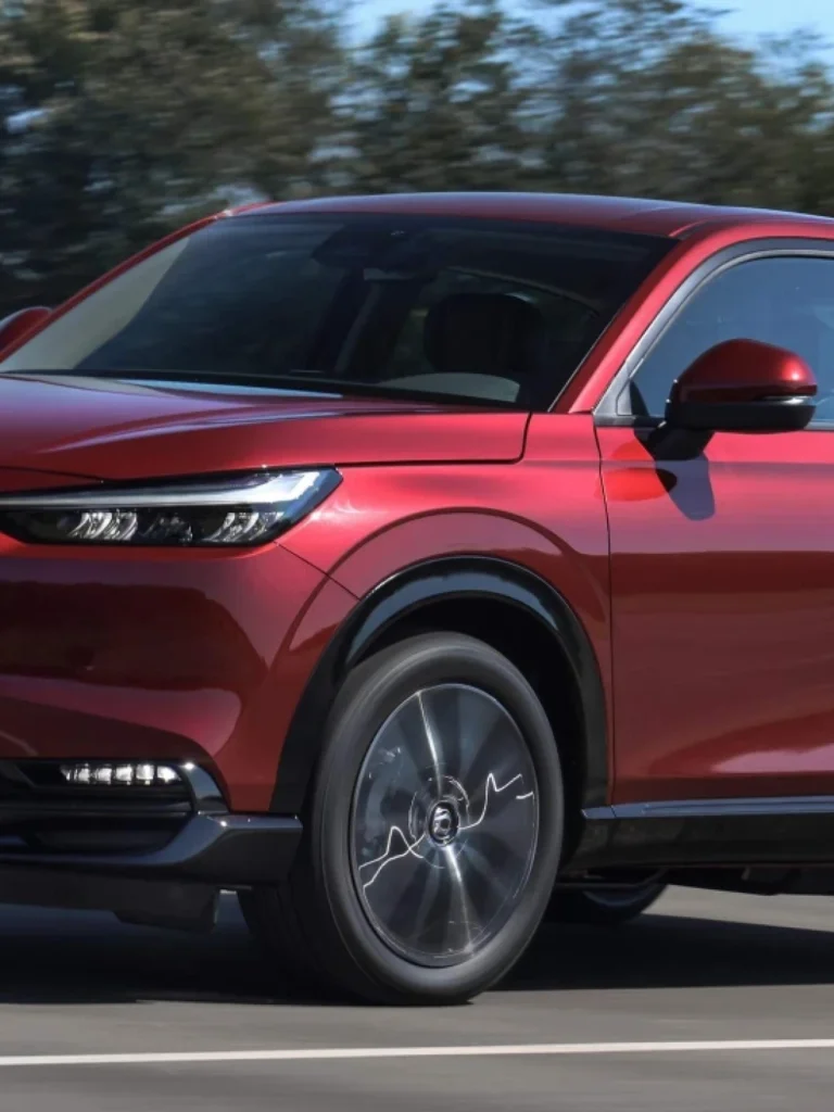 Honda HR-V 2026 estreia com novo visual e mais tecnologia