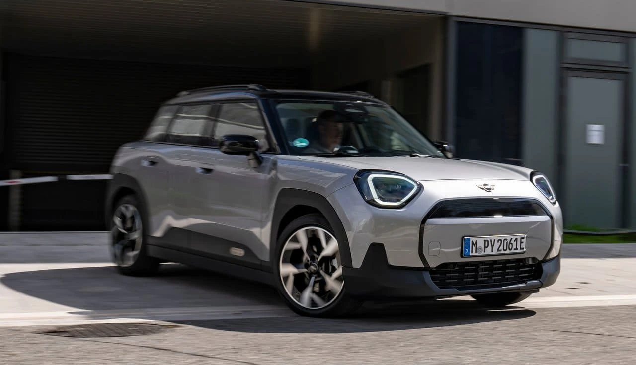 mini-aceman-e-2025-imagens-frente