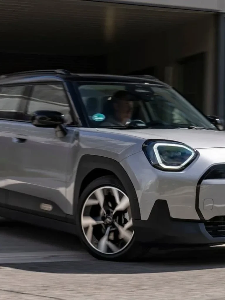 MINI Aceman E 2025