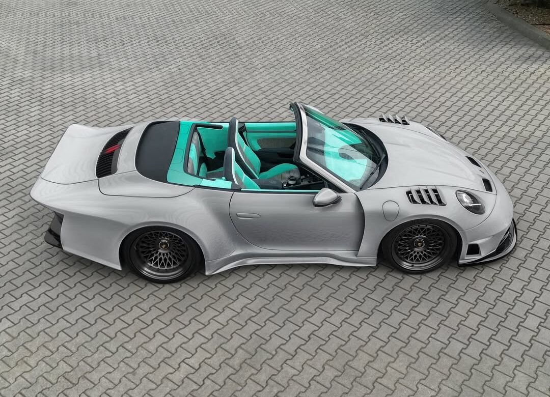 Porsche 911