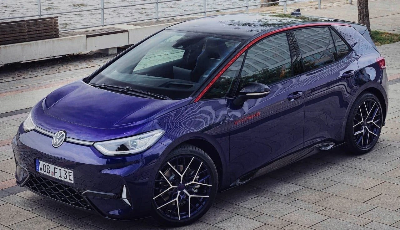 volkswagen-id3-gtx-fire-and-ice-2025-