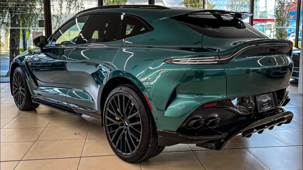Aston Martin DBX 707 - R$ 1.360.000