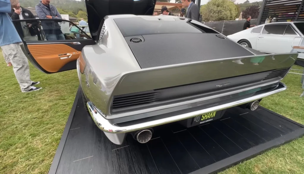 Aston Martin DBS Octavia
