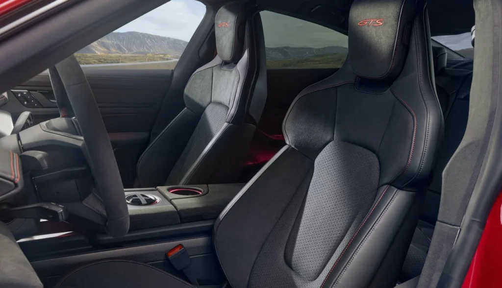 Porsche Taycan GTS 2025