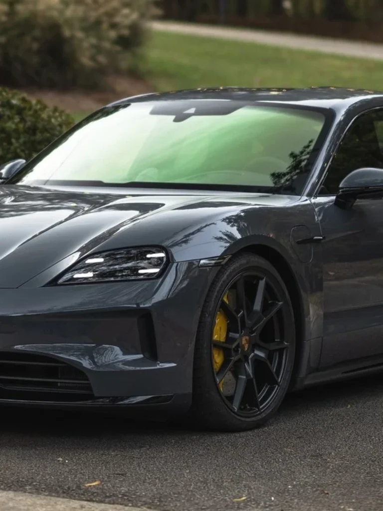 Este Porsche Elétrico de 690 CV Vai te Deixar de Queixo Caído