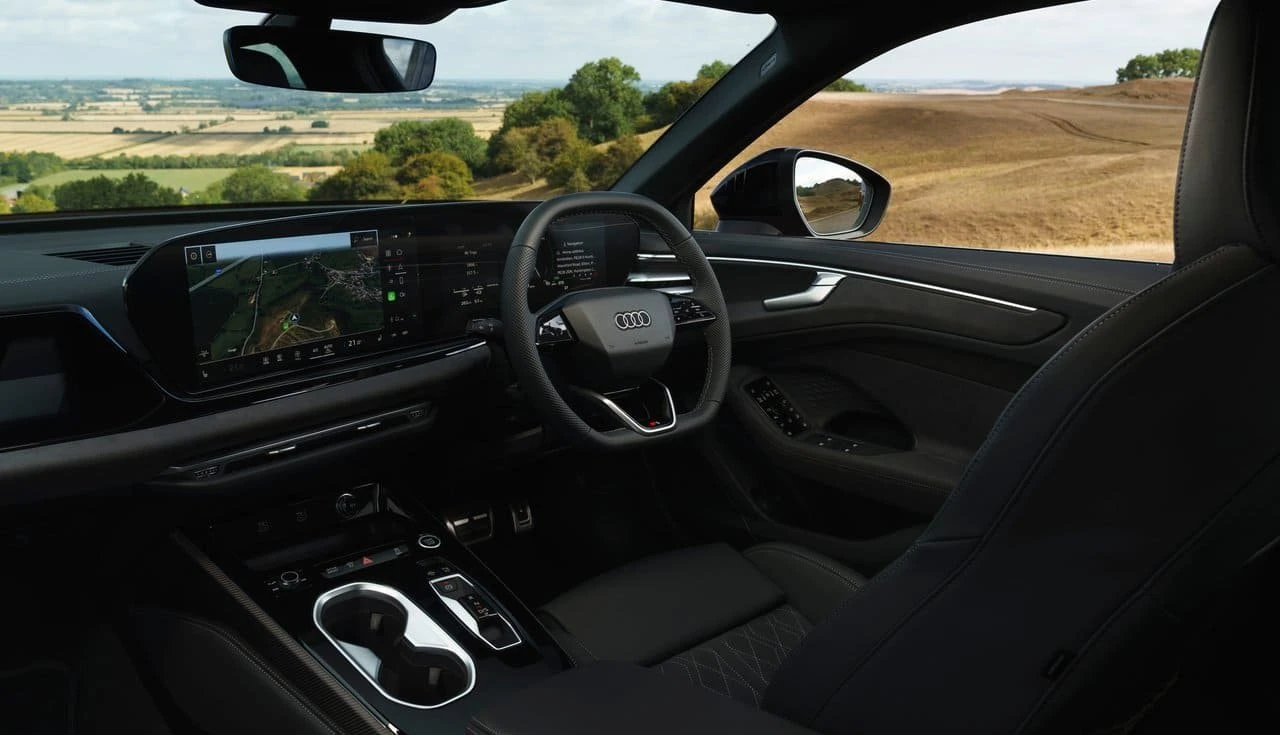 Audi A6 Saloon e-hybrid quattro 2026