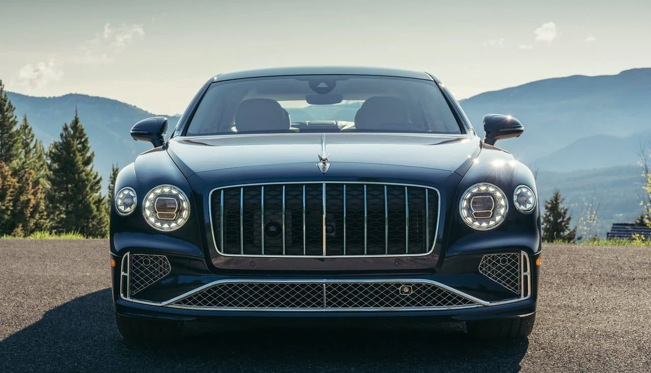 Bentley Flying Spur Azure 2026