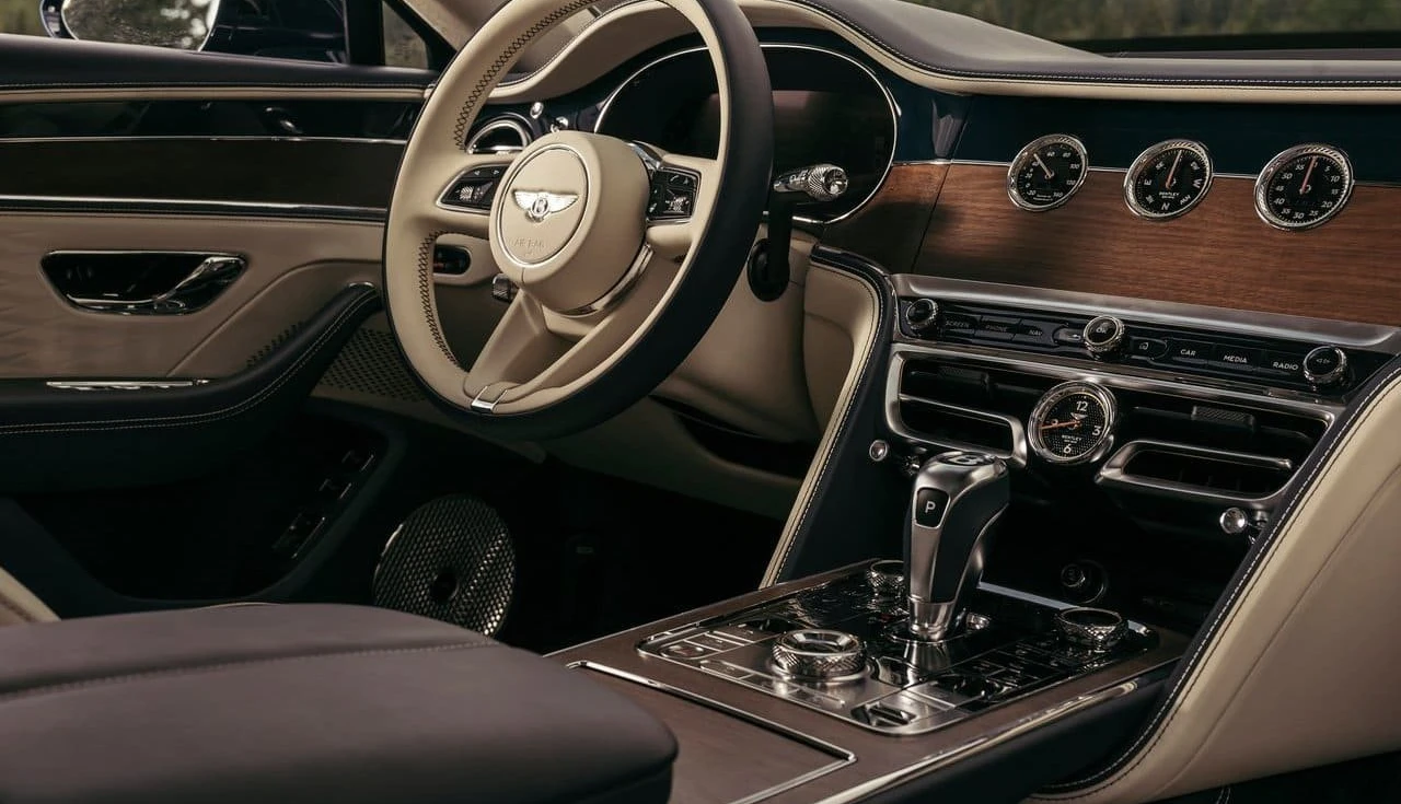 Bentley Flying Spur Azure 2026